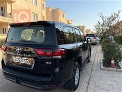 تۆیۆتا لاند کروزەر